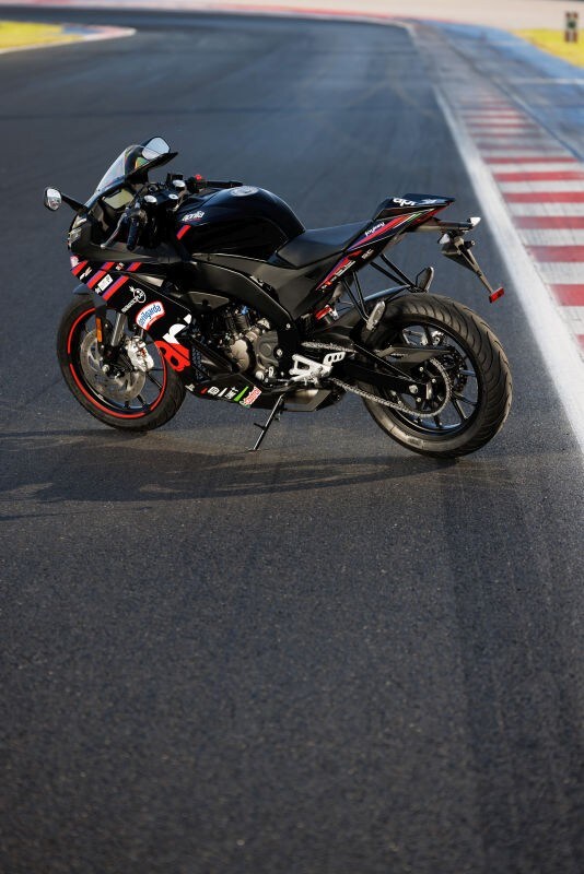 Una MotoGP a 16 anni? Ecco Aprilia RS 125 GP Replica